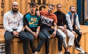 Les touristes les touristes, released 20 october 2001 1. Les Touristes Kulturfabrik Kofmehl