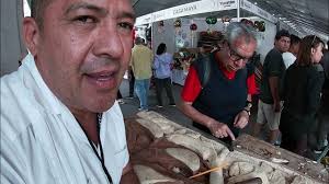 YUCATAN EXPONE EN EL ZOCALO CDMX/Tallando Madera/Hamacas