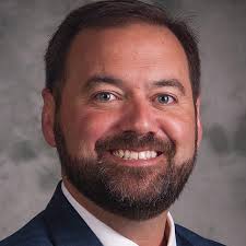 Chris Eason's Instagram, Twitter & Facebook