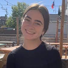 Francesca Swift's Instagram, Twitter & Facebook