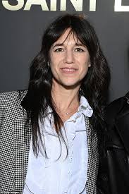Entdecken sie veröffentlichungen von charlotte gainsbourg auf discogs. Charlotte Gainsbourg 50 Says Mother Jane Birkin S Approach To Ageing Is Inspiring Hca Barbieri News