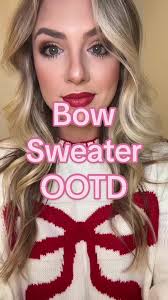 I am obsessed with my bow sweater! Its well made and adorable! Bows are  everywhere right now so check this out. #ootd #bowsweatshirt #bows  #fallootd #fallfashiontrends