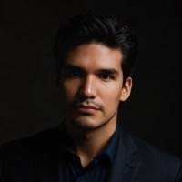 Daniel Huipe's Instagram, Twitter & Facebook