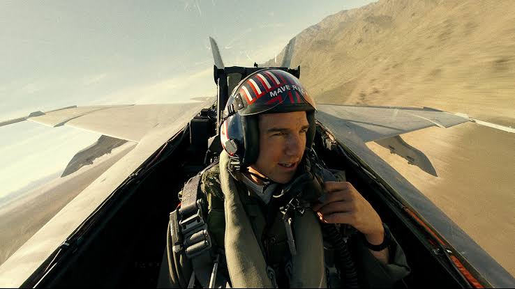 Top Gun' Sequel Director Joseph Kosinski Talks Tom Cruise and Val Kilmer