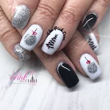 25 Chic Christmas Nail Art Design Ideas Christmas Nailart Nailartideas Christmasnailart Xmas Nails Christmas Nails Holiday Nails