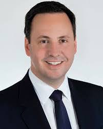 Greg Vann's Instagram, Twitter & Facebook