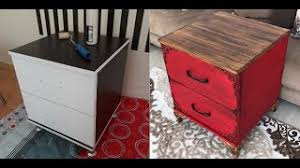 Kırık beyaz renk uygulanmış ve biraz da eskitilmiş. Mobilya Yenileme 3 Komodin Boyama Eskitme Teknikleri Masif Agac Gorunumu Youtube