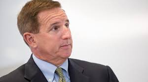 Report: Oracle may appoint a CEO successor as president first