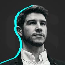 I am proud to be from a military family…this is me presenting an  interactive interview workshop session at our PwC London Embankment HQ for  our Armed Forces Community Insight and Networking day! |