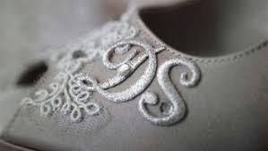 Vedi la nostra scarpe sposa in pizzo selezione dei migliori articoli speciali o personalizzati, fatti a mano dai nostri negozi. Come Scegliere Le Scarpe Da Sposa Tanti Consigli Per Trovare Quelle Giuste