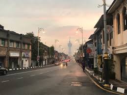 You are going to absolutely love the food and scenery combination (even if you have visited the chinatown areas from other cities). Paktarm Ø¹Ù„Ù‰ ØªÙˆÙŠØªØ± Alorsetar Pagi Ini Pekan Cina L Pekan Melayu R Warisan Lama Yang Masih Ada Dikejauhan Menara Alorsetar