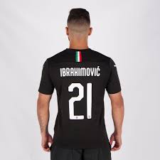 Ac milan heeft op het nippertje zijn ongeslagen status in de serie a behouden. Puma Milan Third 2020 21 Ibrahimovic Jersey Futfanatics