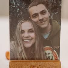 Here are some cute decoration ideas for your wedding! I'm always so  delighted to see how each wedding is decorated with its own style! People  do so many cool things like this!