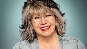 Laurie Blair's Instagram, Twitter & Facebook