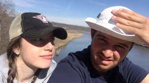 Anna Halstead (@Annahalstead2)