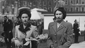 Zu seiner trauerfeier werden nun aber mehrere deutsche verwandte teilnehmen: So Eng War Die Queen Wirklich Mit Ihrer Schwester Verbunden Promiflash De