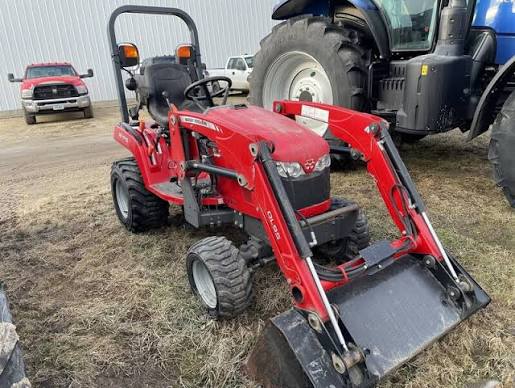 Massey Ferguson GC1715 Tractor