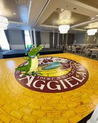 images?q=tbn:ANd9GcQRIyZ22Hf-JllCn_1e15b