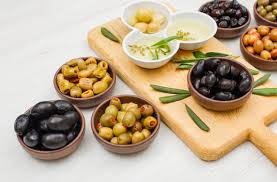 Per 1 kg di olive, 150 g di sale (10%) per 1,5 litri acqua. Le Olive In Salamoia Fatte In Casa Ricette E Consigli