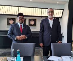 Yb dato' sri tuan ibrahim bin tuan man. O2sbrx52me8mum