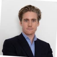 Mindy Piper's Instagram, Twitter & Facebook