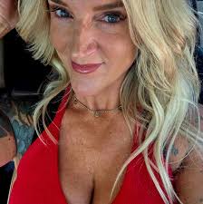 How to strengthen glutes without straining hamstrings?