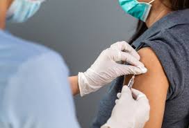 Klaus iohannis a spus că primii imunizați vor fi cei din rândul personalului medical și persoanele când se va putea vaccina populația generală? Klaus Iohannis Avem O Strategie De Vaccinare Anti Covid 19 Care Va Fi AprobatÄƒ In Csat Video