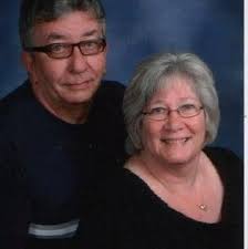 Is the restaurant/bar above the volunteer fire department at Conneaut Lake  open to the public?