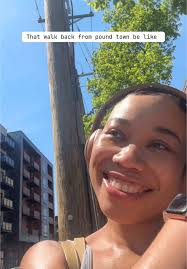 Her Walking After Poundtown