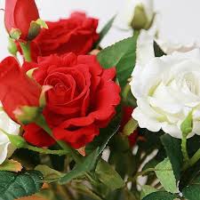 Gambar bunga mawar bunga mawar identik dengan simbol cinta kasih sayang keromantisan dan bahkan ke sakralan atau formal. Jual Terlaris Artifisial Bunga Mawar Putih Merah Dan Pink Di Lapak Sumantodika Bukalapak