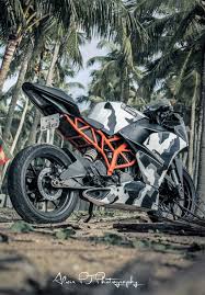 Mods in the cosmetic department start from just a small sticker job to full body wraps and even total body repaints. Ktm Rc 200 Camoboy Modified By Alwin Pj Motoauto