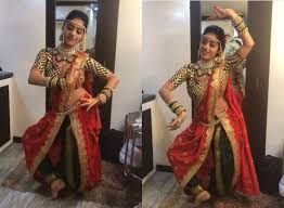 Deepika singh is an actress, known for diya aur baati hum (2011), kavach. Deepika Singh Hits Back At Troll Who Asked Her To Stop Dancing You Re Terrible After Her Odissi Dance Video Tv News India Tv