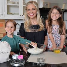 Sarah Michelle Gellar And Freddie Prinze Jr Share The Spotlight With Their Kids Sarah Michelle Gellar Freddie Prinze Buffy
