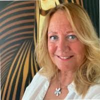 Kristina Farber's Instagram, Twitter & Facebook