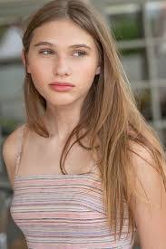 Claire Dailey's Instagram, Twitter & Facebook