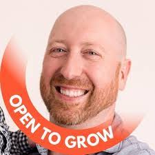 Jess Peet's Instagram, Twitter & Facebook