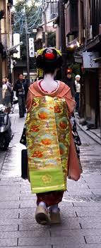 pin by jo ann s lovely bones on wtj archive geisha maiko geisha japan kimono japan japanese geisha