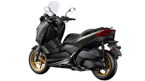 Hablamos de los yamaha tmax y xmax 2021, los sport scooters de la firma japonesa, que introducen un par de novedades para mantenerse vigentes, como son la así las cosas, el gris es el protagonista de cara a 2021, ya que el tmax tech max, el xmax 300 tech max y el xmax 125. Update Fur Yamaha Xmax 125 Und Xmax 300