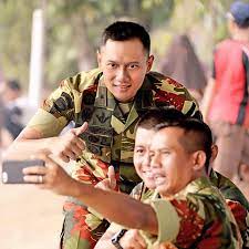 Sebab di pos provost itu, rambut mereka langsung dipangkas oleh prajurit tni. 35 Inspirasi Model Rambut Pria Ala Tentara Indonesia Updated 2021 Bukareview