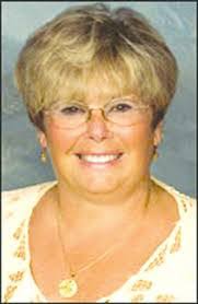 Linda Gasparini's Instagram, Twitter & Facebook