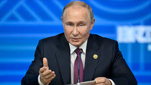 Putin fine-tunes Russia's nuclear doctrine after Biden's arms decision on  Ukraine, in clear signal to West | CNN