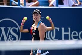 Angelique kerber is a german professional tennis player. Kerber Greens Laurels And Is Already Among The Top Four In Cincinnati Explica Co