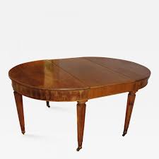 This traditional 'louis philippe' collection presents a classical influence throughout the collection with undeniable louis xv french style drawer pulls. 19th C Louis Philippe Dining Table