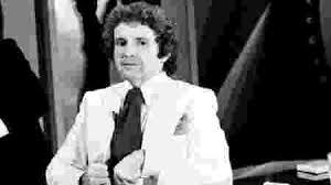His birthday, what he did before fame, his family life, fun trivia facts, popularity rankings, and more. Aniversario De Jo Soares Conheca Um Pouco Da Sua Trajetoria Em 14 Fatos Listas Bol