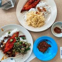 The following transit lines have routes that pass near mid valley megamall. King Of Nasi Kandar Nasi Kandar Utamaa Bangsar Utama Kuala Lumpur Kuala Lumpur