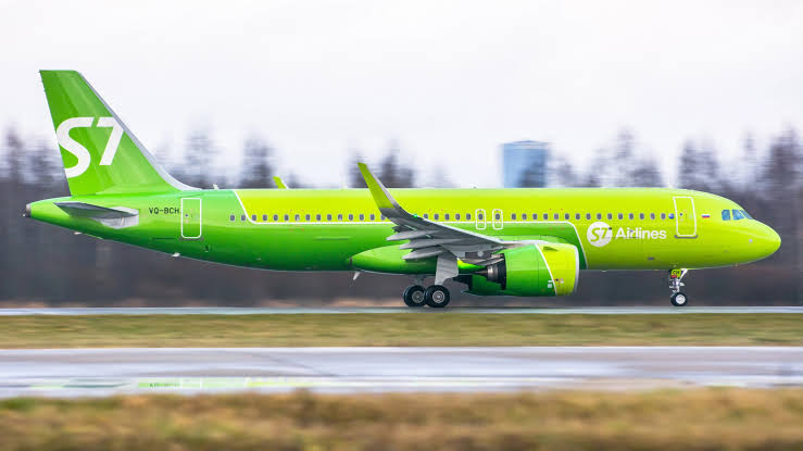 S7 Airlines plane, which sent a distress signal over Kazakhstan, landed in  Omsk: Yesterday 17:31 - news on Tengritravel.kz