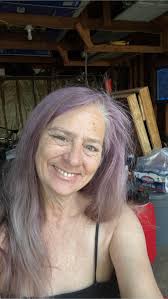 Hi thanks for welcoming me into the group! I'm Candy (easier for some ppl),  42, married and live in Cork. I'm a therapist, crafter, barber, dancer and  herbalist! 👋🏻🍀🇮🇪