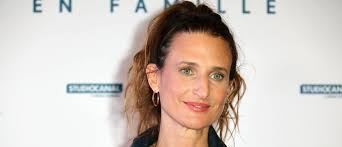 Camille Cottin est-elle en couple ? Ses dernières confidences sur sa vie  amoureuse