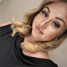 Will 500euros a day be enough for 2adults two children. This is for  everything including meals