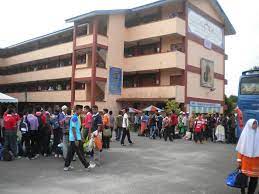 Sm imtiaz k.trg:pada 23 okt yang lalu,satu kursus pengendalian jenazah untuk pasca tingkatan 3 telah di adakan di surau sekolah. Alamat Imtiaz Kuala Terengganu Almisalie